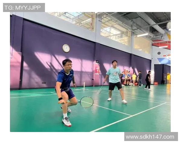 羽毛球快攻战术解析：西安羽毛球队的成功之道与训练秘诀