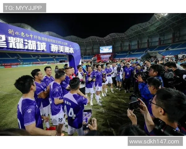 足球明星在中国的影响力与文化交流的深远意义探讨