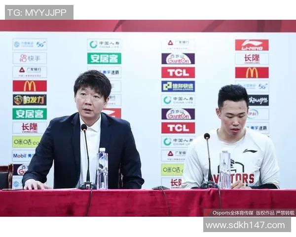 周芳独家篮球心得分享让你在球场上更具竞争力与技巧提升 周芳独家篮球心得分享让你在球场上更具竞争力与技巧提升